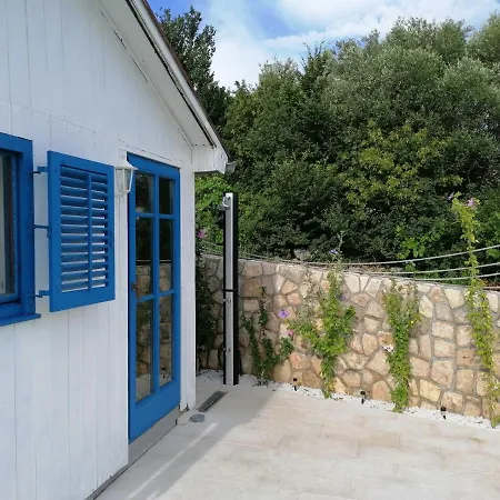 Seaview Anita With Two And Private Pool *