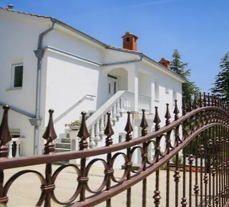 Seaview Anita With Two And Private Pool Vila Polje (Krk)