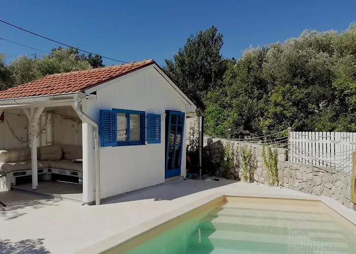Seaview Anita With Two And Private Pool *